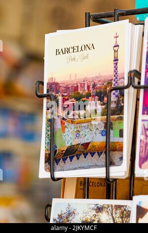 Barcellona, Spagna - 4 aprile 2022: Cartolina sulla Rambla de Barcelona (Spagna), concetto di viaggio. Foto Stock