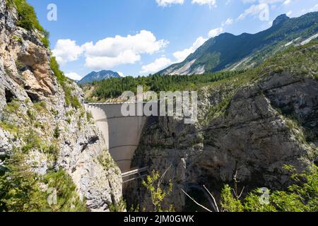 Vista panoramica della diga di Vajont, Italia Foto Stock