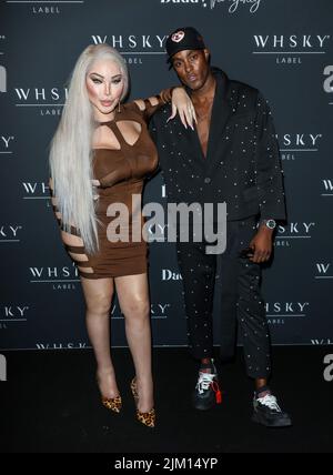 Jessica Alves e Stefan Pierre Tomlin hanno partecipato alla festa di lancio del WHSKY Label ad Aures a Londra Foto Stock