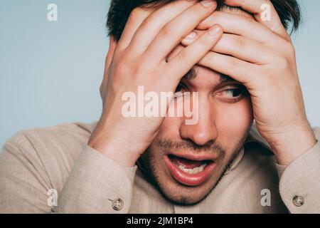 rottura emotiva disperato uomo distress emozione Foto Stock