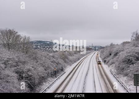 Strada coperta di neve Foto Stock