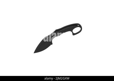 Moderno coltello tattico con lama nera e manico in gomma. Bracci in acciaio. Isolare su sfondo bianco. Foto Stock