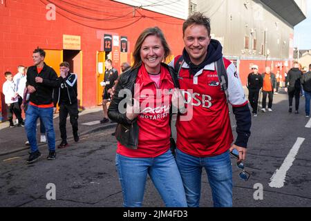 DUNDEE - tifosi dell'AZ durante la terza partita di qualificazione della UEFA Conference League tra il Dundee United FC e l'AZ Alkmaar al Tannadice Park il 4 agosto 2022 a Dundee, in Scozia. ANP ED DEL POL Foto Stock