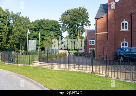 Woodbeck nuovo sviluppo di alloggi a Holcombe Brook, Ramsbottom, Bury, di 4 e 5 case indipendenti letto, Lancashire, Inghilterra, UK estate 2022 Foto Stock