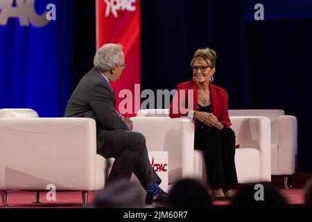 Dallas, Stati Uniti. 04 ago 2022. Charlie Gerow intervista Sarah Palin alla Conferenza d'azione politica conservatrice. Credito: Valerio Pucci / Alamy Foto Stock