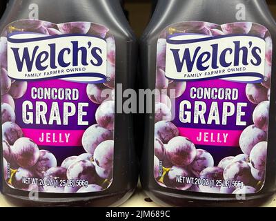 Grovetown, GA USA - 03 20 22: Negozio al dettaglio Jelly Welchs Grape Jelly Foto Stock