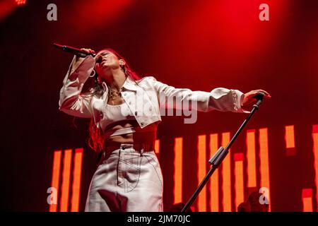 Bassano del Grappa, Italia. 03rd ago 2022. ELISA - Torna al futuro tour dal vivo - Bassano del Grappa. La cantante italiana Elisa ha suonato a Bassano del Grappa, con il suo tour "ritorno al futuro", dedicato alla salvaguardia dell'ambiente. (Foto di Mimmo Lamacchia/Pacific Press) Credit: Pacific Press Media Production Corp./Alamy Live News Foto Stock