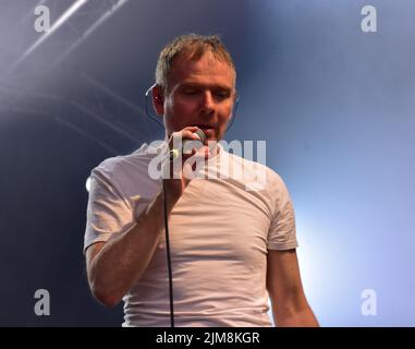 Belle e Sebastian in performance al Bristol Harbour Festival. Lloyds Amphitheater, Bristol, Regno Unito. Luglio 15 2022. Foto Stock