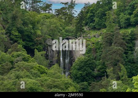 Pistyll Rhaeadr Waterfall, LLLlanhaeadr-ym-Mochnant, Powys, Galles Foto Stock