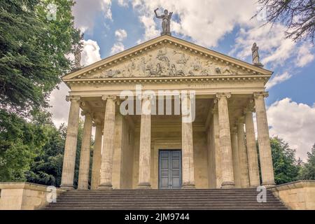 Tempio di Concord e Victory Stowe giardini Regno Unito Foto Stock