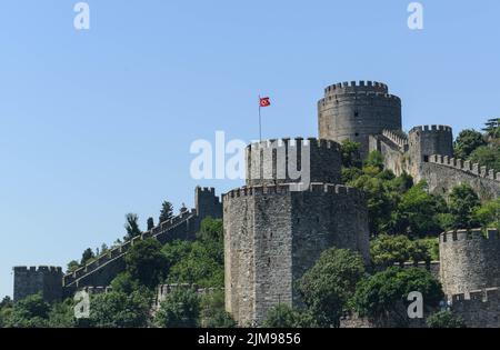 Il castello di Rumelian lungo il Bosforo a Istanbul Foto Stock