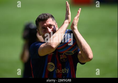 Nuovo firmatario Robert Lewansoski durante la sua inaugurazione come nuovo giocatore del FC Barcelona al Camp Nou di Barcellona, Spagna. Foto Stock