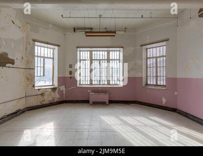 Stanza vuota all'interno di Trans-Allegheny Lunatic Asylum Foto Stock