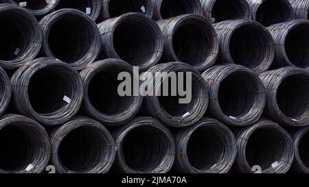 Pila di vergella o bobina per uso industriale Foto Stock