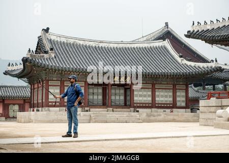 Le porte del palazzo nel palazzo di Seoul, Corea del Sud. Foto Stock