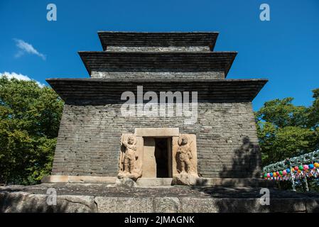 La Pagoda di pietra del tempio di Bunhwangsa fu costruita nell'era di Silla Foto Stock