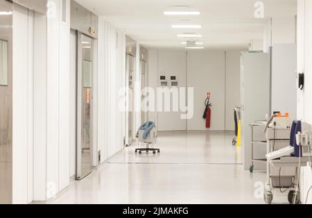 Ambulatori ospedalieri Corridoio Foto Stock