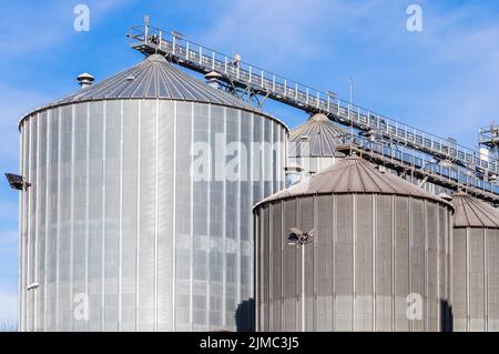 Impianto di stoccaggio di cereali e bio per la produzione di gas Foto Stock