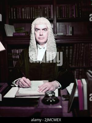 Circa 1956, Londra, Inghilterra, Regno Unito: Il diritto onorevole W.S. Morrison, (WILLIAM SHEPHERD MORRISON, 1st Visconte Dunrossil) Presidente della Camera dei Comuni britannica nel 1956. Divenne Governatore Generale dell'Australia nel 14th dal 2 febbraio 1960 fino alla sua morte, il 3 febbraio 1961. (Credit Image: © Keystone USA/ZUMA Press Wire) Foto Stock