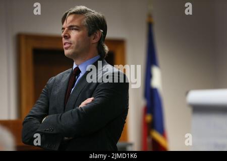 Austin, Texas, Stati Uniti. 5th ago 2022. ANDINO REYNAL, avvocato di Alex Jones, dà argomenti di chiusura Venerdì, 5 agosto 2022, presso il tribunale della contea di Travis ad Austin. I giurati sono stati invitati a valutare i danni punitivi contro l'ospite Infowars Alex Jones (non mostrato) dopo aver assegnato $4,1 milioni di danni effettivi ai genitori di Jesse Lewis il giovedì. (Credit Image: © Briana Sanchez via ZUMA Press Wire) Foto Stock