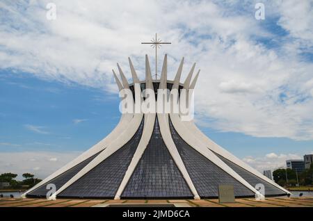 BrasÃ­lia, Distrito Federale, Brasile, 25-2014 ottobre: Cattedrale Metropolitana di Brasilia, opera del Th Foto Stock