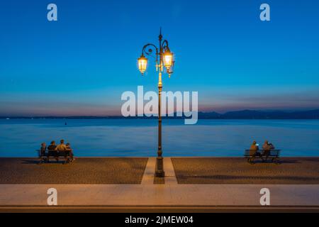 Tramonto sul Lago di Garda a Lazise Foto Stock