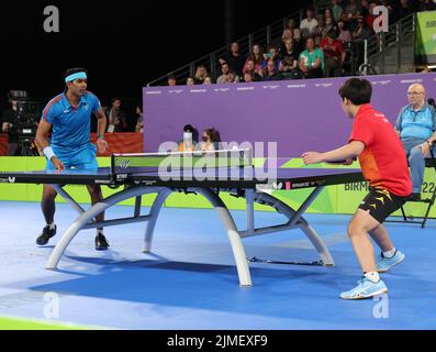 NEC Birmingham, Birmingham, Regno Unito. 5th ago 2022. Common Wealth Games : Ping-pong: .Achanta Sharath Kamal (IND) & .Quek Yong Izaac (Credit Image: © Seshadri Sukumar/ZUMA Press Wire) Foto Stock