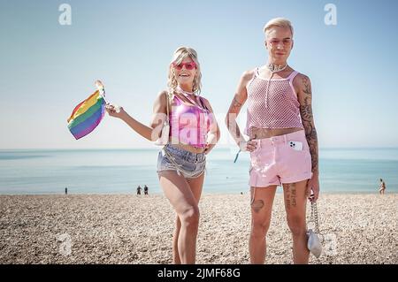 East Sussex, Regno Unito. 6th agosto 2022. Brighton e Hove Pride 2022. Migliaia di persone partecipano alla marcia annuale LGBT+, dai prati di Hove al Preston Park. Credit: Guy Corbishley/Alamy Live News Foto Stock