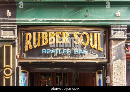 Insegna per Rubber Soul beatles bar a Liverpool UK Foto Stock