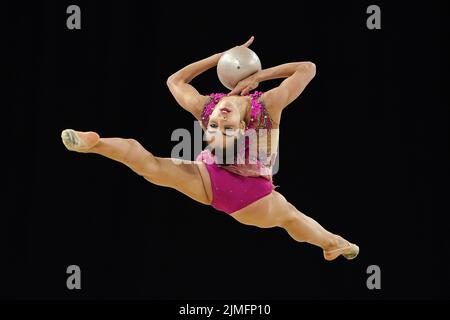 Il canadese Suzanna Shahbazian compete durante l'evento di ginnastica ritmica finale della palla all'Arena Birmingham il giorno nove dei 2022 Commonwealth Games di Birmingham. Data foto: Sabato 6 agosto 2022. Foto Stock