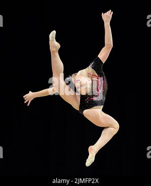 Marfa Ekimova in Inghilterra compete durante l'evento finale di ginnastica ritmica all'Arena Birmingham il giorno nove dei Giochi del Commonwealth 2022 a Birmingham. Data foto: Sabato 6 agosto 2022. Foto Stock