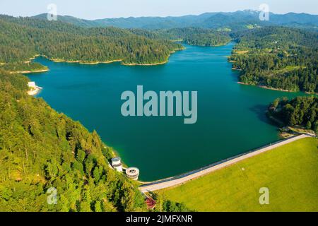 Veduta aerea del lago di Lokvarsko a Gorski Kotar, Croazia Foto Stock