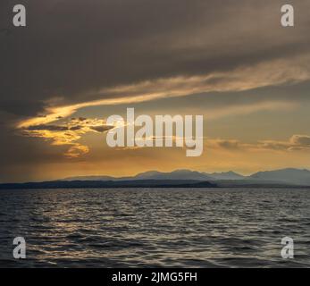 Tramonto a Lazise sul Lago di Garda Foto Stock