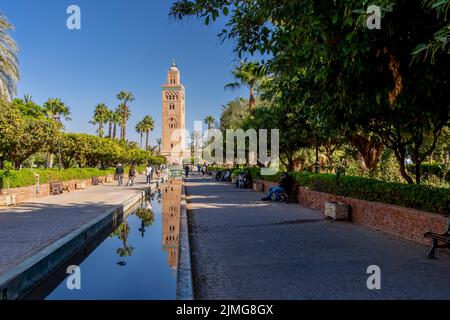 Moschea di Kutubiyya nel quartiere Medina di Marrakech, Marocco, Africa Foto Stock