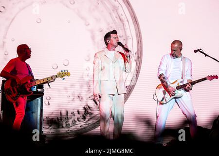 Skanderborg, Danimarca. 05th ago 2022. Il cantante e cantautore inglese Rick Astley suona dal vivo durante il festival di musica danese SmukFest 2022 a Skanderborg. (Photo Credit: Gonzales Photo/Alamy Live News Foto Stock