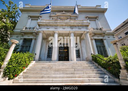 Vista dell'ingresso del museo Benaki, museo di arte greca, cultura e storia ad Atene Foto Stock