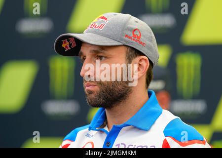 Towcester, Regno Unito. 06th ago 2022. Johann ZARCO (Francia) del Team prima Pramac Racing Ducati durante la Conferenza stampa di qualificazione Monster Energy Grand Prix 2022 al circuito di Silverstone, Towcester, Inghilterra, il 6th agosto 2022. Foto di David Horn. Credit: Prime Media Images/Alamy Live News Foto Stock