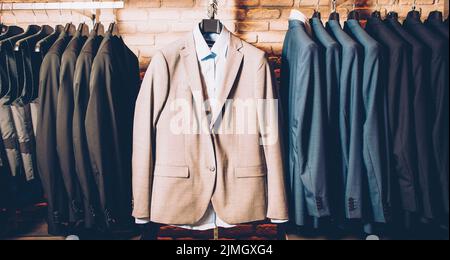 abbigliamento formale maschile abito da lavoro di classe Foto Stock