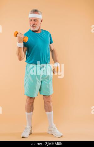 Allenamento moderno con manubri Foto Stock