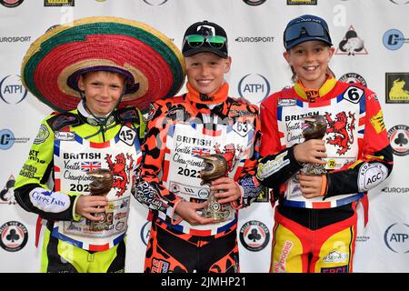 MANCHESTER, REGNO UNITO. 5th AGOSTO, Cooper Rushen e Seth Norman durante il British Youth Championship Round 5, incontro al National Speedway Stadium di Manchester venerdì 5th agosto 2022. (Credit: Eddie Garvey | MI News) Credit: MI News & Sport /Alamy Live News Foto Stock