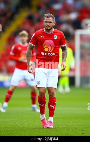 Oakwell Stadium, Barnsley, Inghilterra - 6th agosto 2022 James Norwood (9) di Barnsley - durante la partita Barnsley contro Cheltenham, Sky Bet League One, 2022/23, Oakwell Stadium, Barnsley, Inghilterra - 6th agosto 2022 Credit: Arthur Haigh/WhiteRosePhotos/Alamy Live News Foto Stock