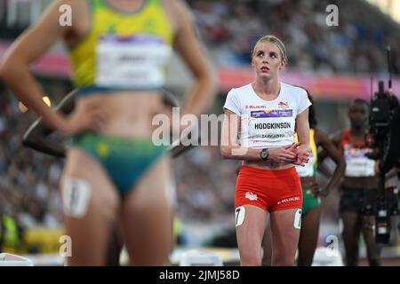 BIRMINGHAM, REGNO UNITO. AGO 6th Keely Hodgkinson sembra preoccupato prima della sua finale del 800m durante l'atletica all'Alexander Stadium di Perry Barr ai Birmingham 2022 Commonwealth Games di sabato 6th agosto 2022. (Credit: Pat Scaasi | MI News) Credit: MI News & Sport /Alamy Live News Foto Stock