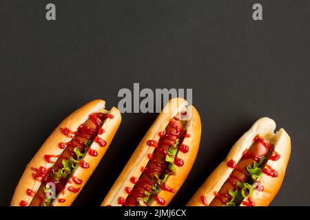 Vista dall'alto, deliziosi hot dog Foto Stock