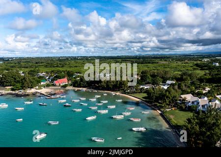 Veduta aerea, Africa, Mauritius, Palplemousses regione, Cap Malheureux baia , Notre-Dame Auxiliatrice de Cap Malheureux chiesa Foto Stock