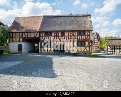 Storica casa a graticcio nel museo all'aperto Hessenpark Foto Stock