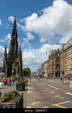 Il Monumento Scott e Princes Street, Edimburgo, Mid-Lothian, Scozia Foto Stock