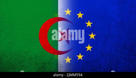 Bandiera dell'Unione europea con bandiera nazionale della Repubblica democratica popolare di Algeria. Grunge sfondo Foto Stock