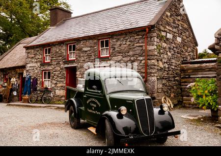 Kate Kearny's Cottage sulla strada attraverso il Gap di Dunloe sul Ring of Beara, Irlanda. Foto Stock