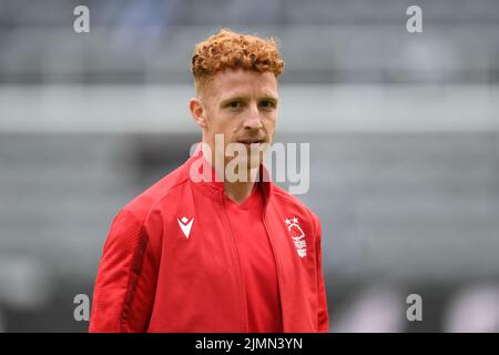 Jack Colback di Nottingham Forest durante la partita della Premier League tra Newcastle United e Nottingham Forest a St. James's Park, Newcastle sabato 6th agosto 2022. (Credit: Jon Hobley | MI News) Foto Stock