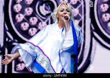 Brighton, Regno Unito . 07th ago 2022. City of Brighton and Hove, Bjorn Again, Abba Tribute band, suonando al Brighton Pride 2022, We are Fabuloso. 7th agosto 2022 credito: David Smith/Alamy Live News Credit: David Smith/Alamy Live News Foto Stock